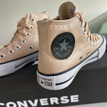 Carregar imagem no visualizador da galeria, Tênis All Star Cano Alto Amêndoa Brilho Feminino Premium