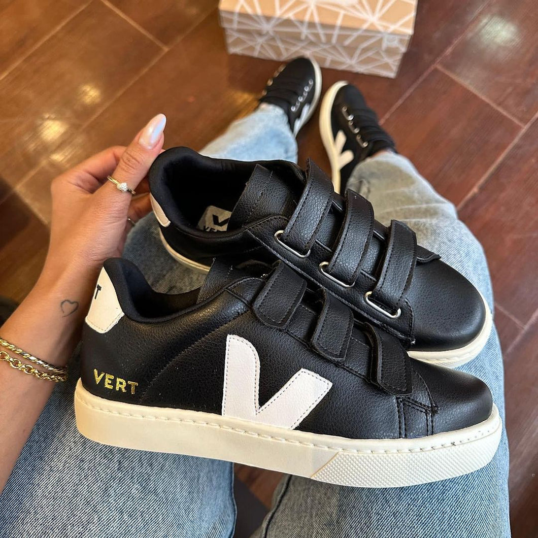 TĂȘnis Velcro Preto e Branco Premium