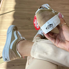 Carregar imagem no visualizador da galeria, TĂȘnis Old Skool Marfim Feminino Premium