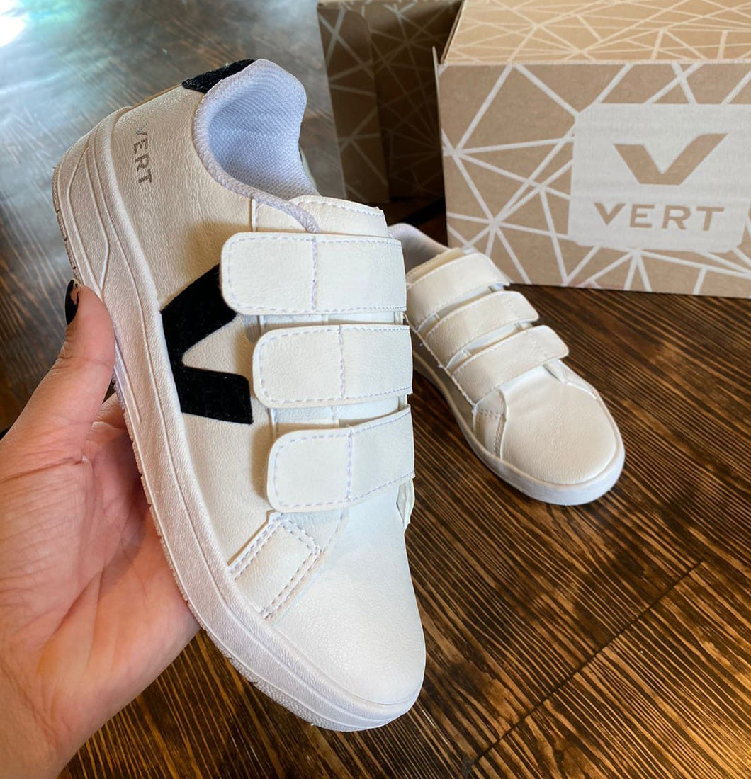 TĂȘnis Velcro Branco e Preto