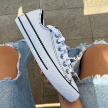 Carregar imagem no visualizador da galeria, TĂȘnis All Star Couro Branco Feminino Premium