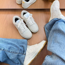 Carregar imagem no visualizador da galeria, Tênis Nike Dunk SB Nude Bege Premium