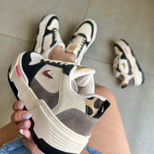 Carregar imagem no visualizador da galeria, TĂȘnis Nike AF1 Plataforma Preto Premium