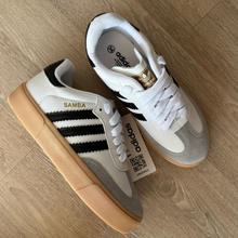 Carregar imagem no visualizador da galeria, TĂȘnis Adidas Samba Branco e Preto Premium