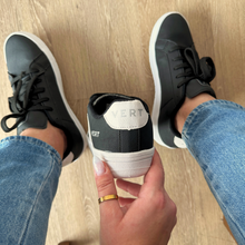 Carregar imagem no visualizador da galeria, Tênis V-12 Cadarço Preto e Branco