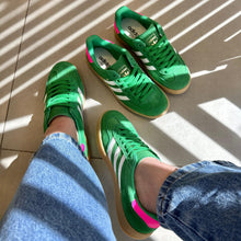 Carregar imagem no visualizador da galeria, Tênis Adidas Gazelle Verde e Pink Couro Legítimo