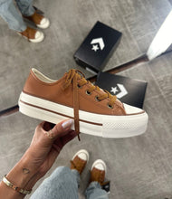 Carregar imagem no visualizador da galeria, TĂȘnis All Star Caramelo Off White Plataforma