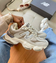 Carregar imagem no visualizador da galeria, Tênis New Balance 9060 Sea Salt Bege Couro Legítimo