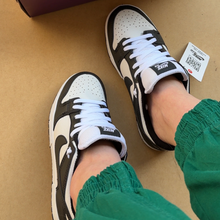 Carregar imagem no visualizador da galeria, TĂȘnis Nike Dunk Preto e Branco Feminino e Masculino Premium
