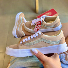 Carregar imagem no visualizador da galeria, Tênis Old Skool Nude Brilho Premium