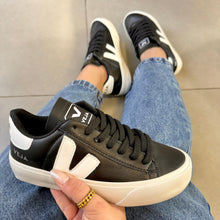 Carregar imagem no visualizador da galeria, Tênis Cadarço Preto e Branco Premium
