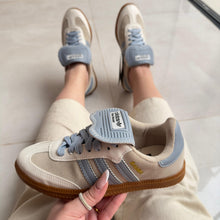 Carregar imagem no visualizador da galeria, Tênis Adidas Samba Wales Bonner Azul