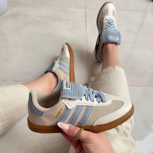 Carregar imagem no visualizador da galeria, Tênis Adidas Samba Wales Bonner Azul