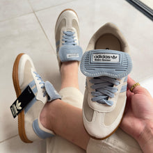 Carregar imagem no visualizador da galeria, Tênis Adidas Samba Wales Bonner Azul