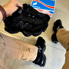 Carregar imagem no visualizador da galeria, Tênis New Balance 9060 Sea Salt Preto Masculino Couro Legítimo
