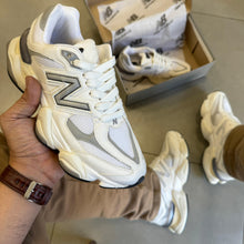Carregar imagem no visualizador da galeria, Tênis New Balance 9060 Sea Salt Branco Masculino Couro Legítimo