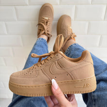 Carregar imagem no visualizador da galeria, TĂȘnis Nike Air Force 1 Caramelo 2.0