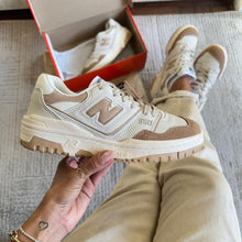 Carregar imagem no visualizador da galeria, Tênis New Balance 550 Nude Premium