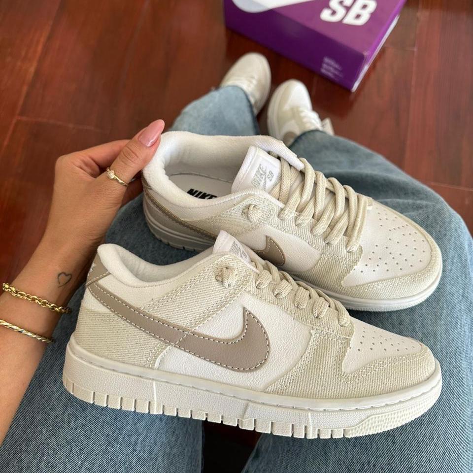 Tênis Nike Dunk Branco Off Glíter