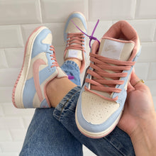 Carregar imagem no visualizador da galeria, Tênis Nike Dunk Low Azul Bebê e Rosa Premium