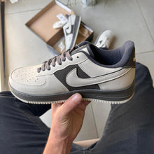Carregar imagem no visualizador da galeria, Tênis Nike Air Force Nubuck Grafite Masculino