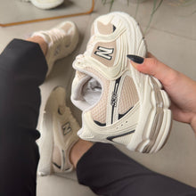 Carregar imagem no visualizador da galeria, Tênis New Balance 530 Off White Preto