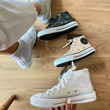 Carregar imagem no visualizador da galeria, Tenis All Star Preto Brilho Cano Alto Feminino Premium