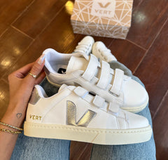 Tênis Velcro Branco e Prata Premium