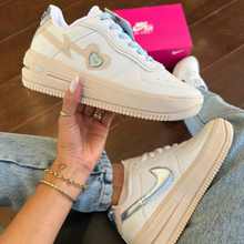 Carregar imagem no visualizador da galeria, Nike Air Force Love Azul Feminino Premium
