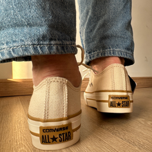 Carregar imagem no visualizador da galeria, Tênis All Star Areia Plataforma Lona Premium
