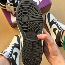 Carregar imagem no visualizador da galeria, Tênis Nike Dunk Preto e Branco Feminino e Masculino Premium
