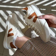 Carregar imagem no visualizador da galeria, Tênis Cadarço Caramelo Off White Premium
