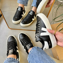 Carregar imagem no visualizador da galeria, Tênis Cadarço Preto e Branco Premium
