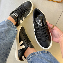 Carregar imagem no visualizador da galeria, Tênis Cadarço Preto e Branco Premium
