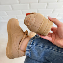 Carregar imagem no visualizador da galeria, Tênis Nike Air Force 1 Caramelo 2.0
