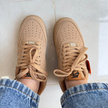 Carregar imagem no visualizador da galeria, Tênis Nike Air Force 1 Caramelo 2.0
