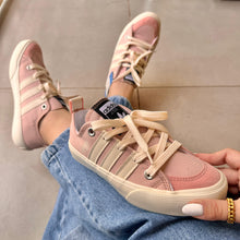 Carregar imagem no visualizador da galeria, Tênis Adidas Street Rosa Premium
