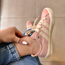 Carregar imagem no visualizador da galeria, Tênis Adidas Street Rosa Premium
