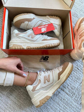 Carregar imagem no visualizador da galeria, Tênis New Balance 550 Nude Premium
