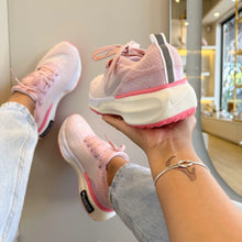 Carregar imagem no visualizador da galeria, Tênis Nike Zoom X Invicible Run 3 Rosa Premium
