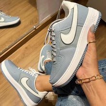Carregar imagem no visualizador da galeria, Tênis Nike Air Force 1 Azul Feminino Premium
